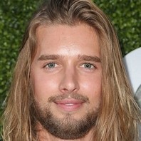 Drew Van Acker