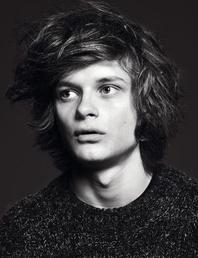 Charlie Tahan