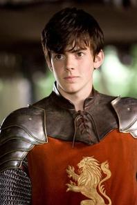 Skandar Keynes