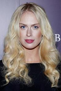 CariDee English