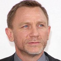 Daniel Craig