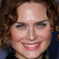 Emily Deschanel