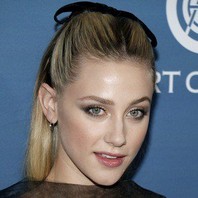 Lili Reinhart