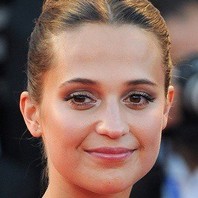 Alicia Vikander