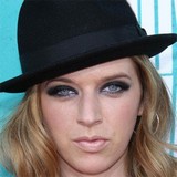 ZZ Ward