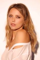 Riley Voelkel