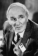 Desmond Llewelyn